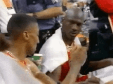 Jordan Pippen Laughing GIFs | Tenor
